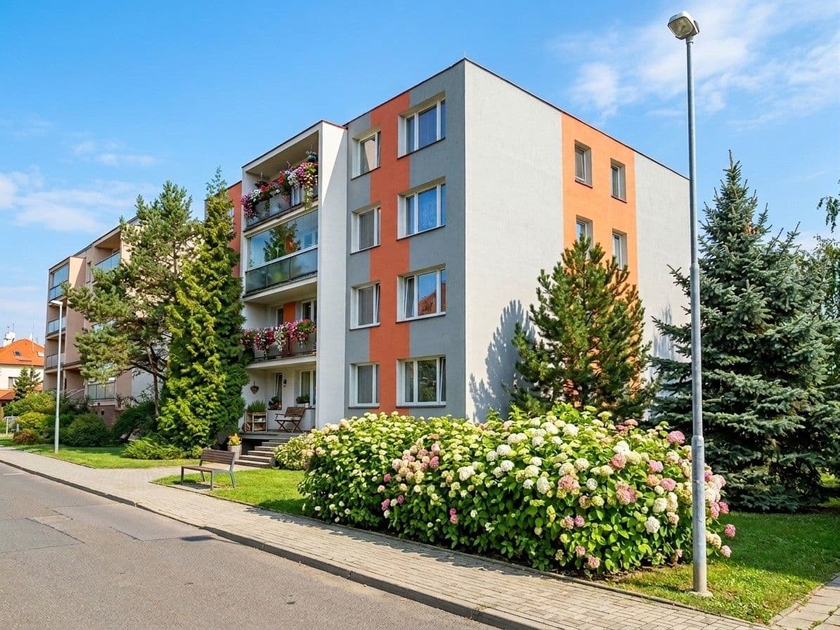 1 bedroom with open-plan kitchen flat to rent, 41 m², Mezipolí, Prague, Prague 1 bedroom with open-plan kitchen flat to rent, 41 m², Mezipolí, Prague, Prague