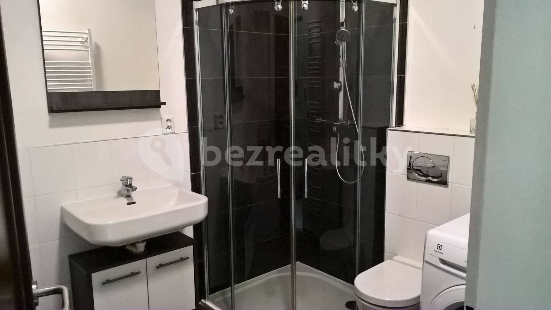 1 bedroom flat to rent, 38 m², Vranovská, Brno, Jihomoravský Region 1 bedroom flat to rent, 38 m², Vranovská, Brno, Jihomoravský Region