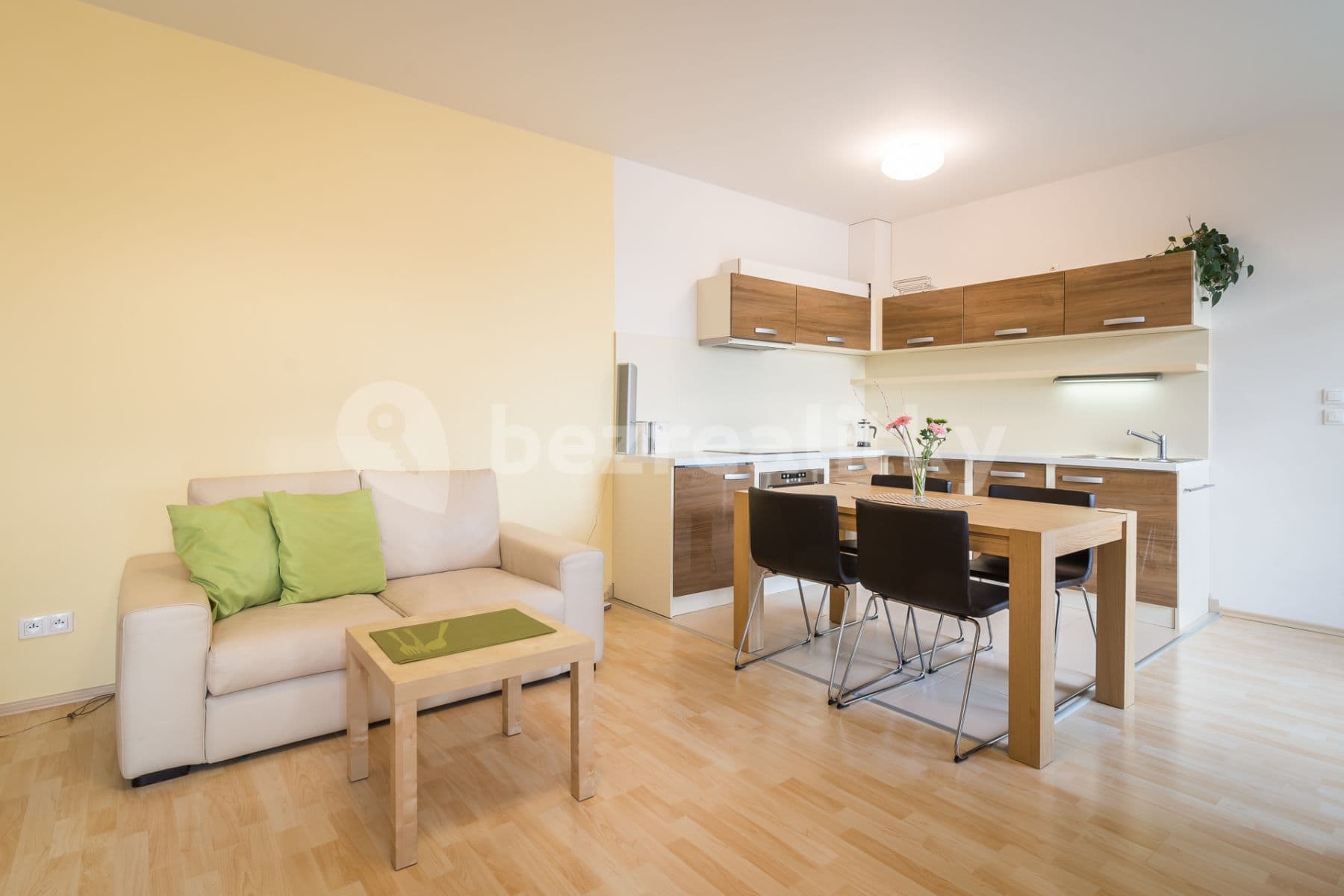 1 bedroom with open-plan kitchen flat to rent, 60 m², Federova, Prague, Prague 1 bedroom with open-plan kitchen flat to rent, 60 m², Federova, Prague, Prague