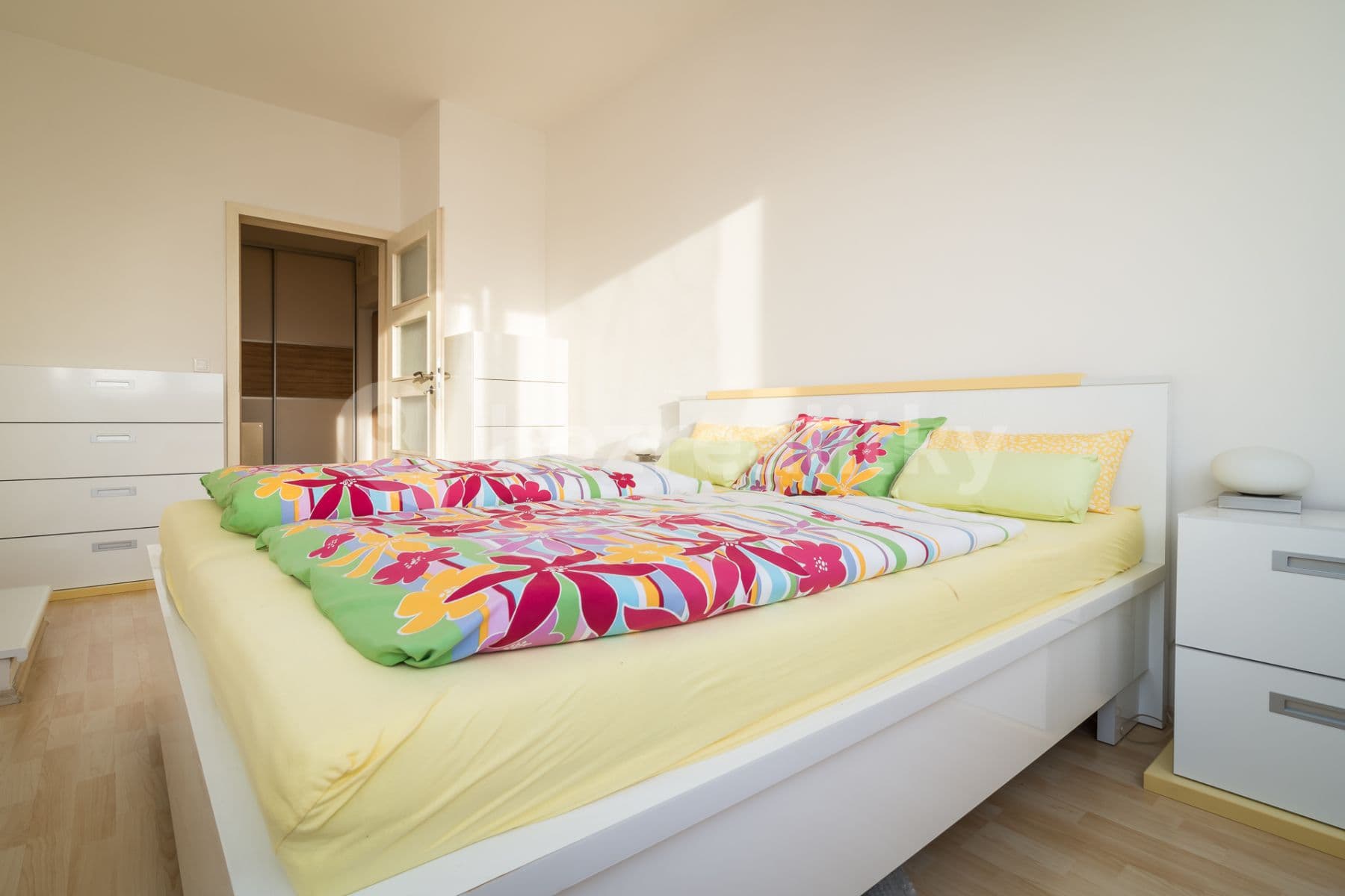 1 bedroom with open-plan kitchen flat to rent, 60 m², Federova, Prague, Prague 1 bedroom with open-plan kitchen flat to rent, 60 m², Federova, Prague, Prague