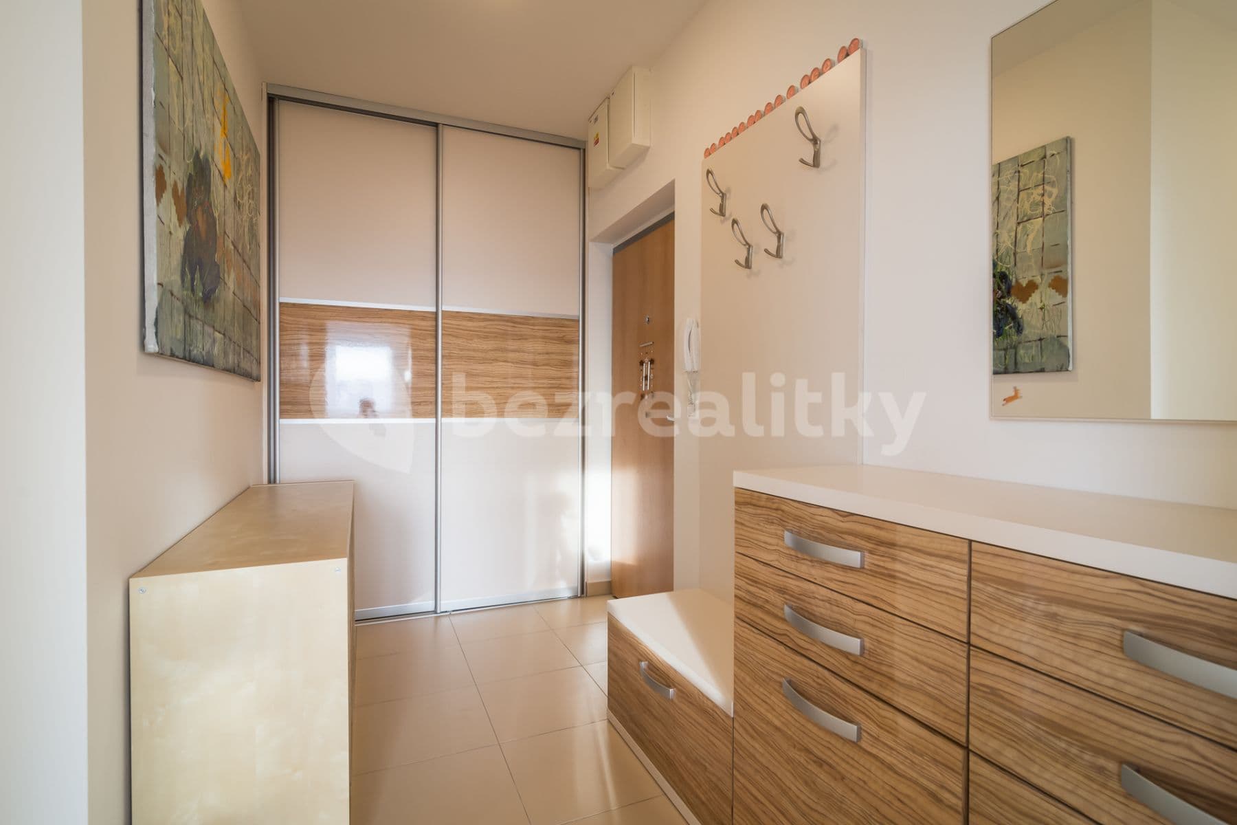 1 bedroom with open-plan kitchen flat to rent, 60 m², Federova, Prague, Prague 1 bedroom with open-plan kitchen flat to rent, 60 m², Federova, Prague, Prague