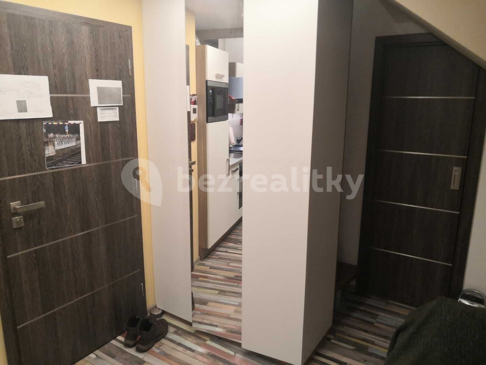 1 bedroom with open-plan kitchen flat to rent, 40 m², V Zámku, Pozořice, Jihomoravský Region 1 bedroom with open-plan kitchen flat to rent, 40 m², V Zámku, Pozořice, Jihomoravský Region