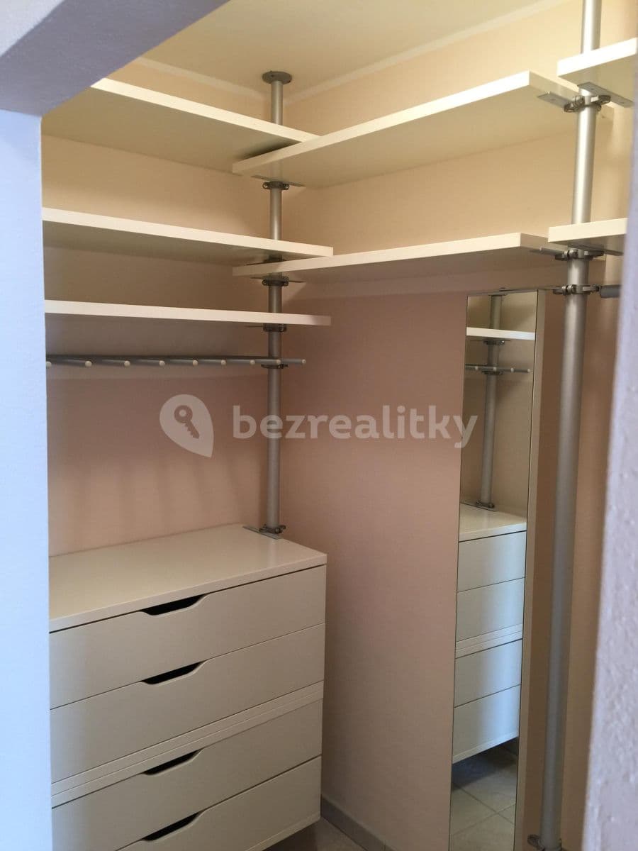 1 bedroom with open-plan kitchen flat to rent, 54 m², Přípotoční, Prague, Prague 1 bedroom with open-plan kitchen flat to rent, 54 m², Přípotoční, Prague, Prague