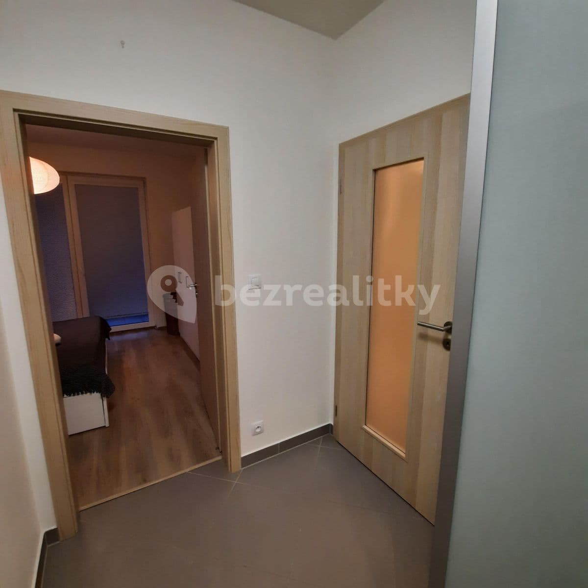 1 bedroom with open-plan kitchen flat to rent, 57 m², Sazovická, Prague, Prague 1 bedroom with open-plan kitchen flat to rent, 57 m², Sazovická, Prague, Prague