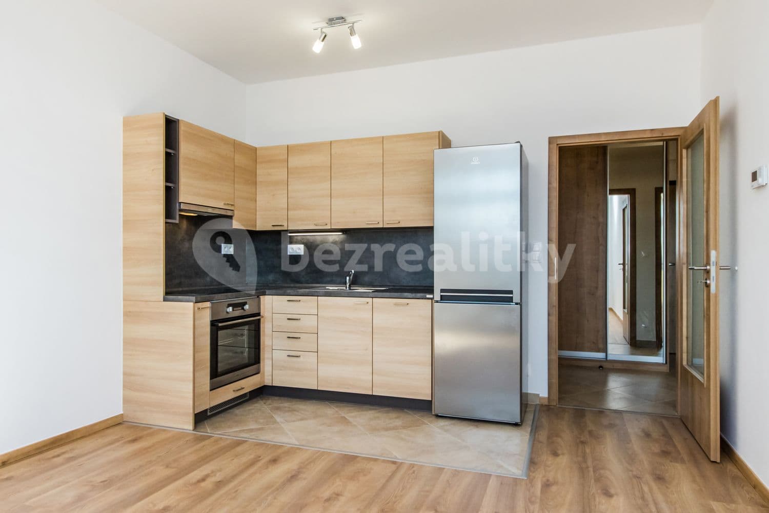 1 bedroom with open-plan kitchen flat to rent, 42 m², Bulharská, Prague, Prague 1 bedroom with open-plan kitchen flat to rent, 42 m², Bulharská, Prague, Prague