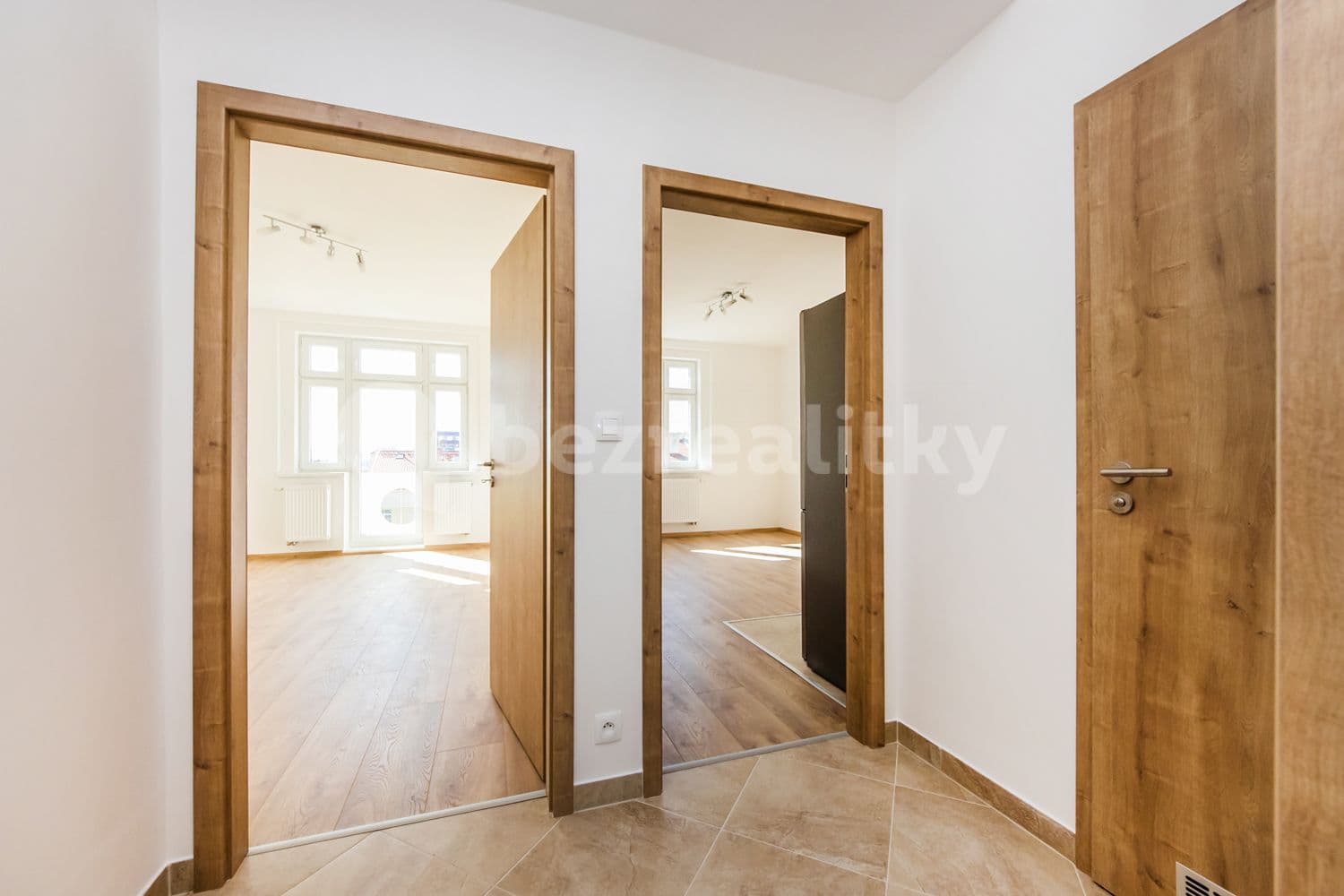 1 bedroom with open-plan kitchen flat to rent, 42 m², Bulharská, Prague, Prague 1 bedroom with open-plan kitchen flat to rent, 42 m², Bulharská, Prague, Prague