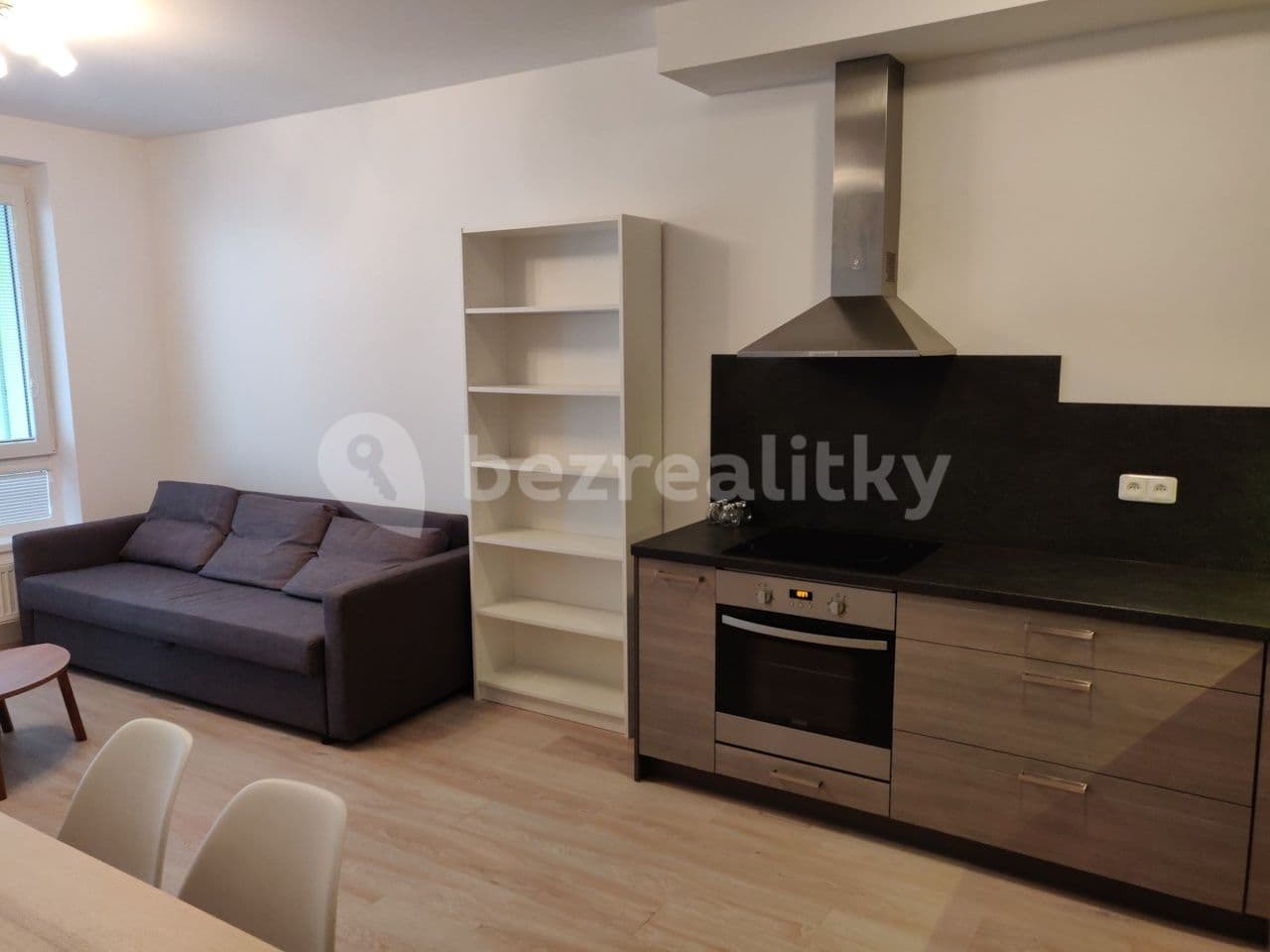 1 bedroom with open-plan kitchen flat to rent, 50 m², Makedonská, Prague, Prague 1 bedroom with open-plan kitchen flat to rent, 50 m², Makedonská, Prague, Prague