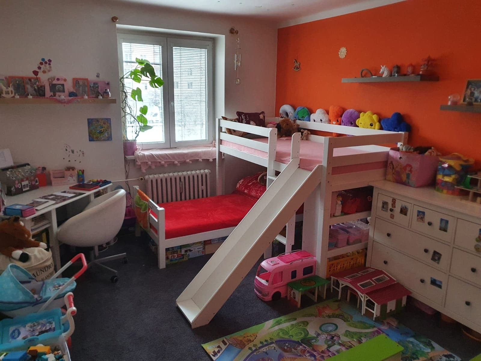 2 bedroom with open-plan kitchen flat to rent, 79 m², Francouzská třída, Plzeň, Plzeňský Region 2 bedroom with open-plan kitchen flat to rent, 79 m², Francouzská třída, Plzeň, Plzeňský Region