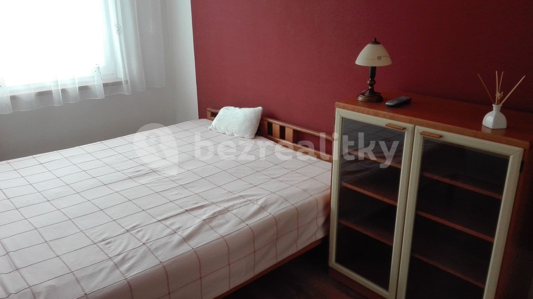 1 bedroom with open-plan kitchen flat to rent, 45 m², Petržílova, Prague, Prague 1 bedroom with open-plan kitchen flat to rent, 45 m², Petržílova, Prague, Prague