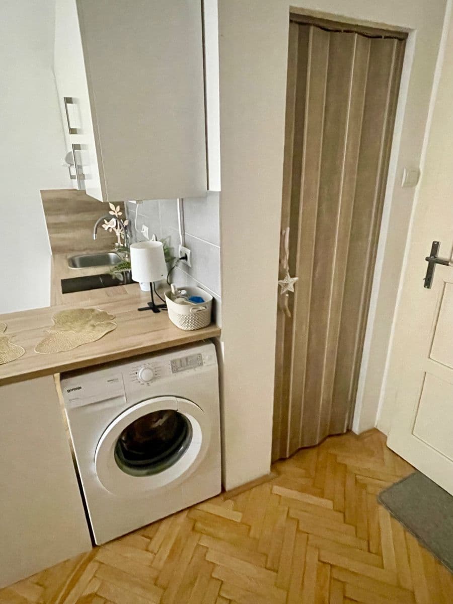 Studio flat to rent, 26 m², Sudoměřská, Prague, Prague Studio flat to rent, 26 m², Sudoměřská, Prague, Prague
