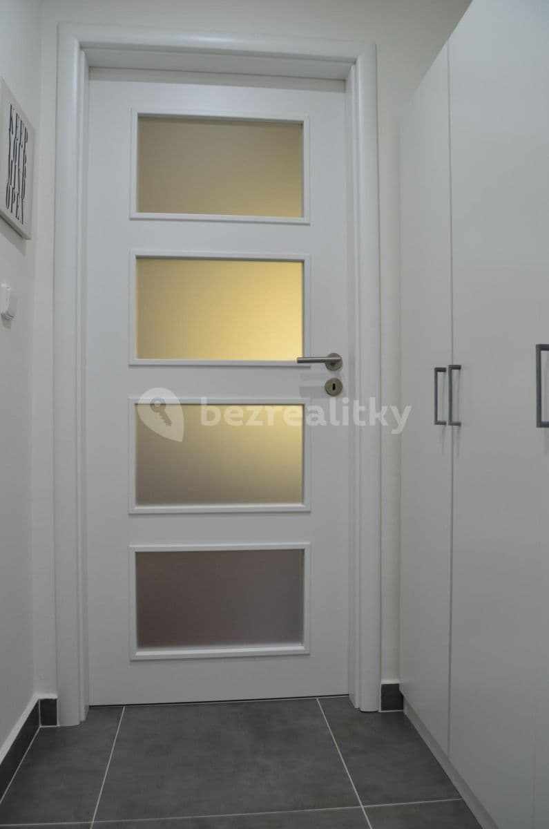 1 bedroom flat to rent, 36 m², Budovatelská, Ostrava, Moravskoslezský Region 1 bedroom flat to rent, 36 m², Budovatelská, Ostrava, Moravskoslezský Region