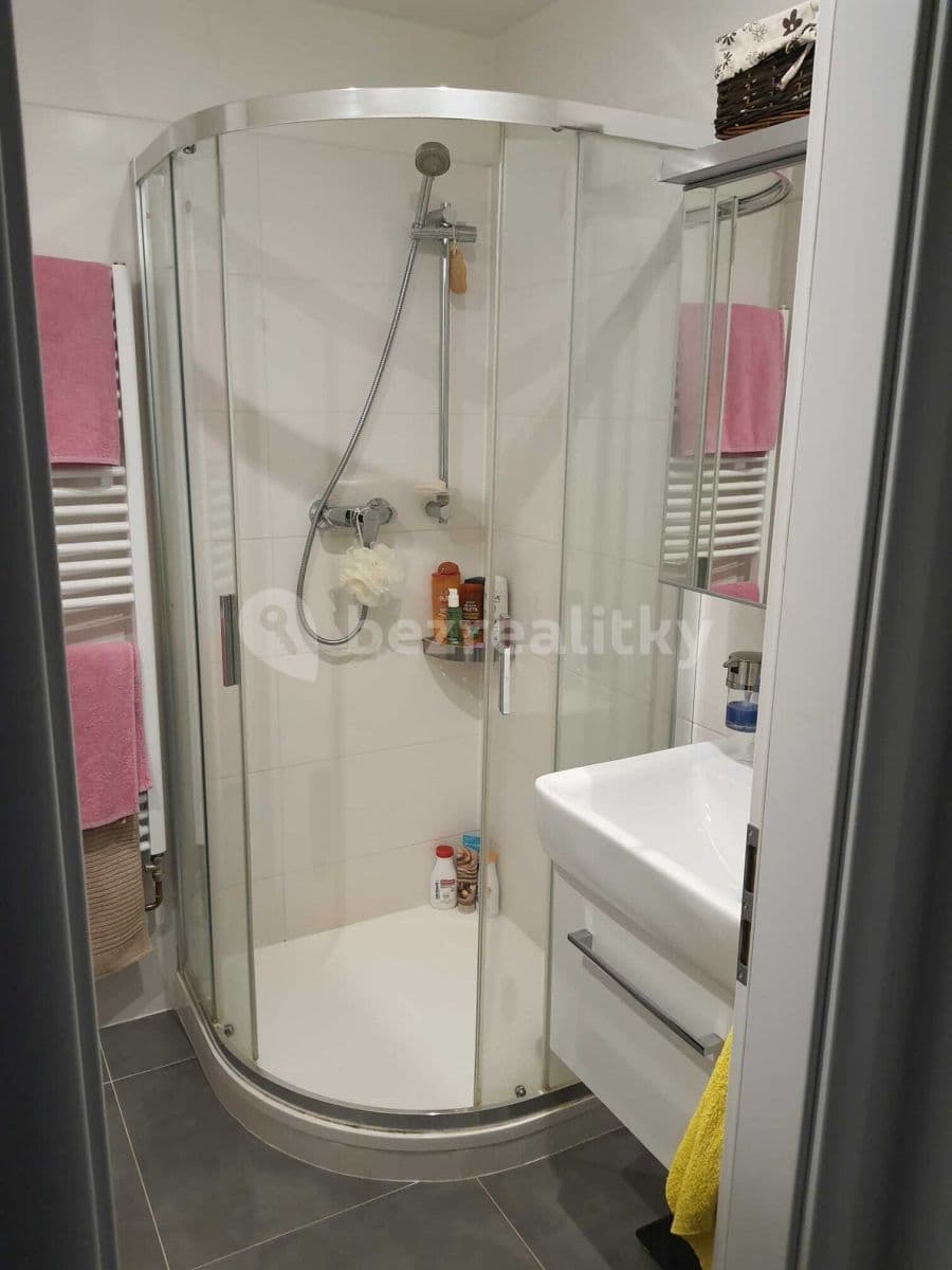 1 bedroom flat to rent, 36 m², Budovatelská, Ostrava, Moravskoslezský Region 1 bedroom flat to rent, 36 m², Budovatelská, Ostrava, Moravskoslezský Region