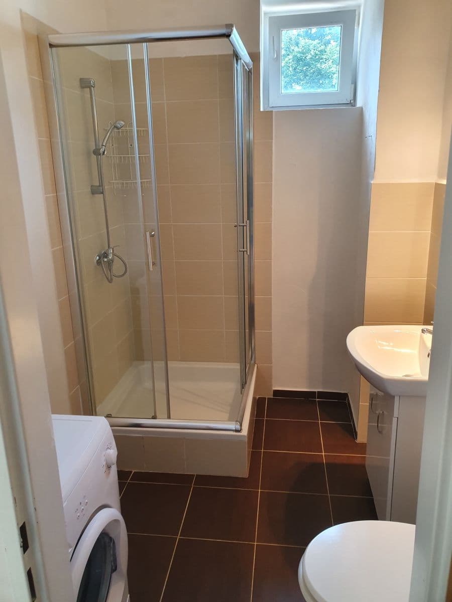 1 bedroom with open-plan kitchen flat to rent, 58 m², Baarova, Prague, Prague 1 bedroom with open-plan kitchen flat to rent, 58 m², Baarova, Prague, Prague