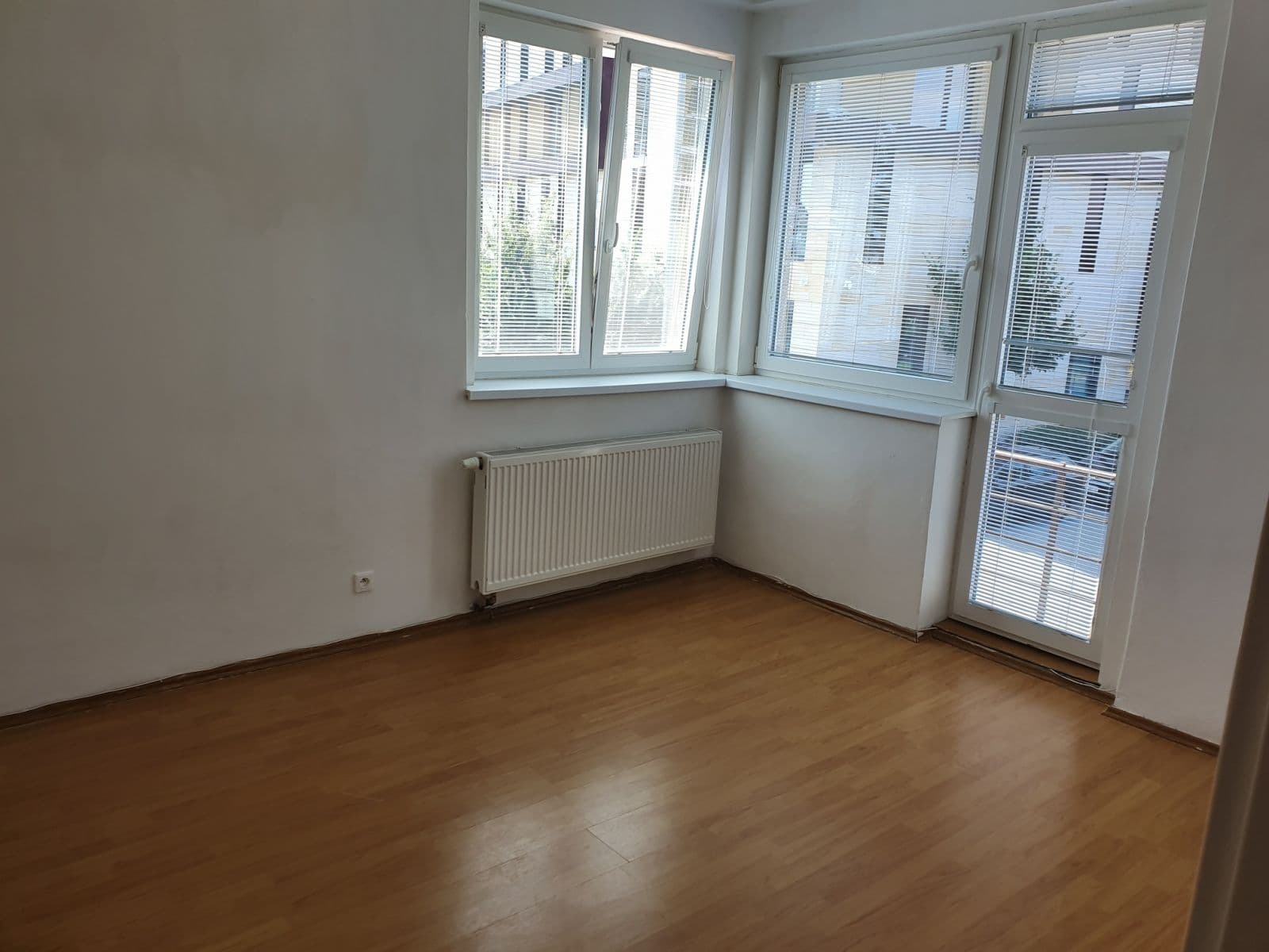 1 bedroom with open-plan kitchen flat to rent, 58 m², Baarova, Prague, Prague 1 bedroom with open-plan kitchen flat to rent, 58 m², Baarova, Prague, Prague