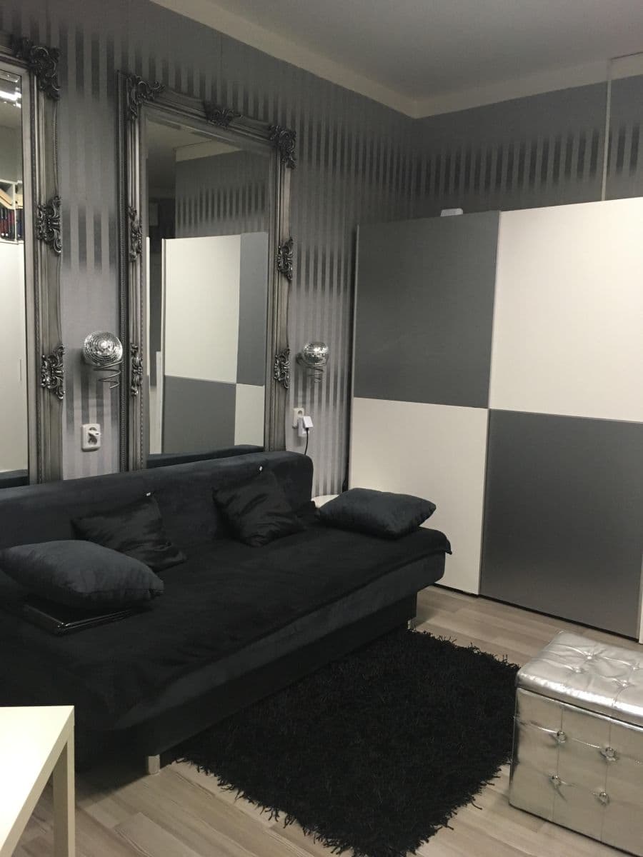 Studio flat to rent, 35 m², Koterovská, Plzeň, Plzeňský Region Studio flat to rent, 35 m², Koterovská, Plzeň, Plzeňský Region