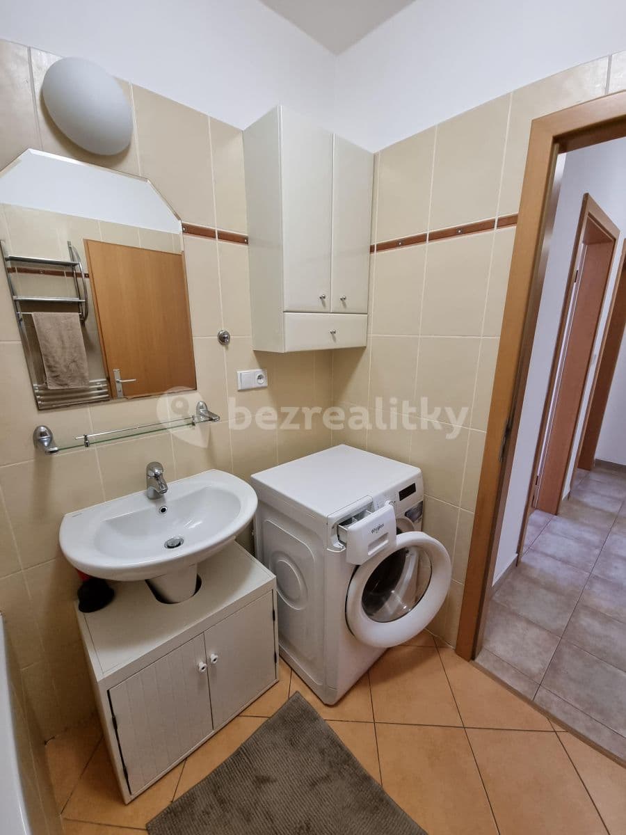1 bedroom with open-plan kitchen flat to rent, 68 m², Kovanecká, Prague, Prague 1 bedroom with open-plan kitchen flat to rent, 68 m², Kovanecká, Prague, Prague