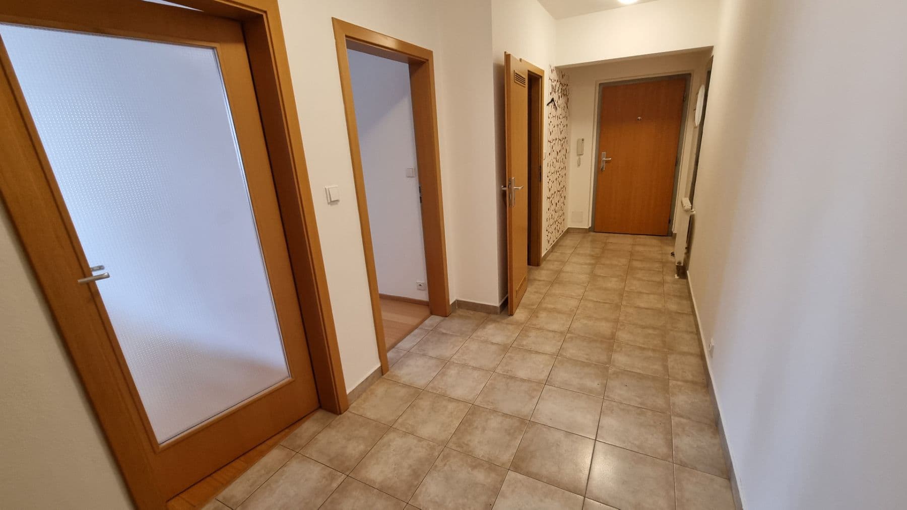 1 bedroom with open-plan kitchen flat to rent, 68 m², Kovanecká, Prague, Prague 1 bedroom with open-plan kitchen flat to rent, 68 m², Kovanecká, Prague, Prague