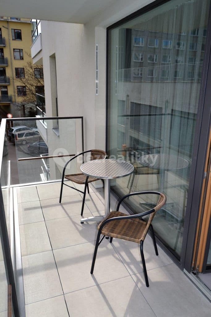 Studio flat to rent, 38 m², Pod Děkankou, Prague, Prague Studio flat to rent, 38 m², Pod Děkankou, Prague, Prague