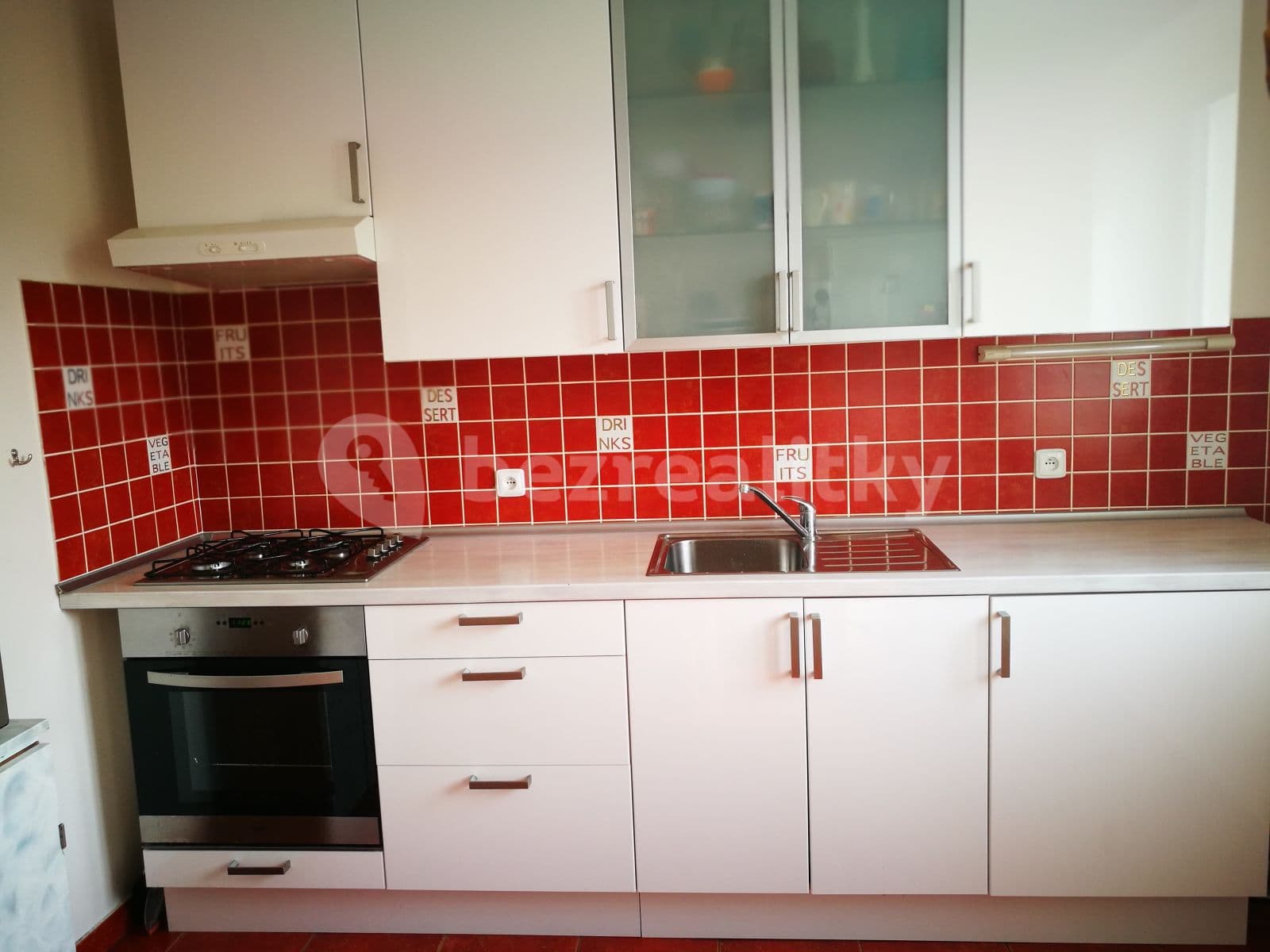 2 bedroom flat to rent, 57 m², U Kombinátu, Prague, Prague 2 bedroom flat to rent, 57 m², U Kombinátu, Prague, Prague