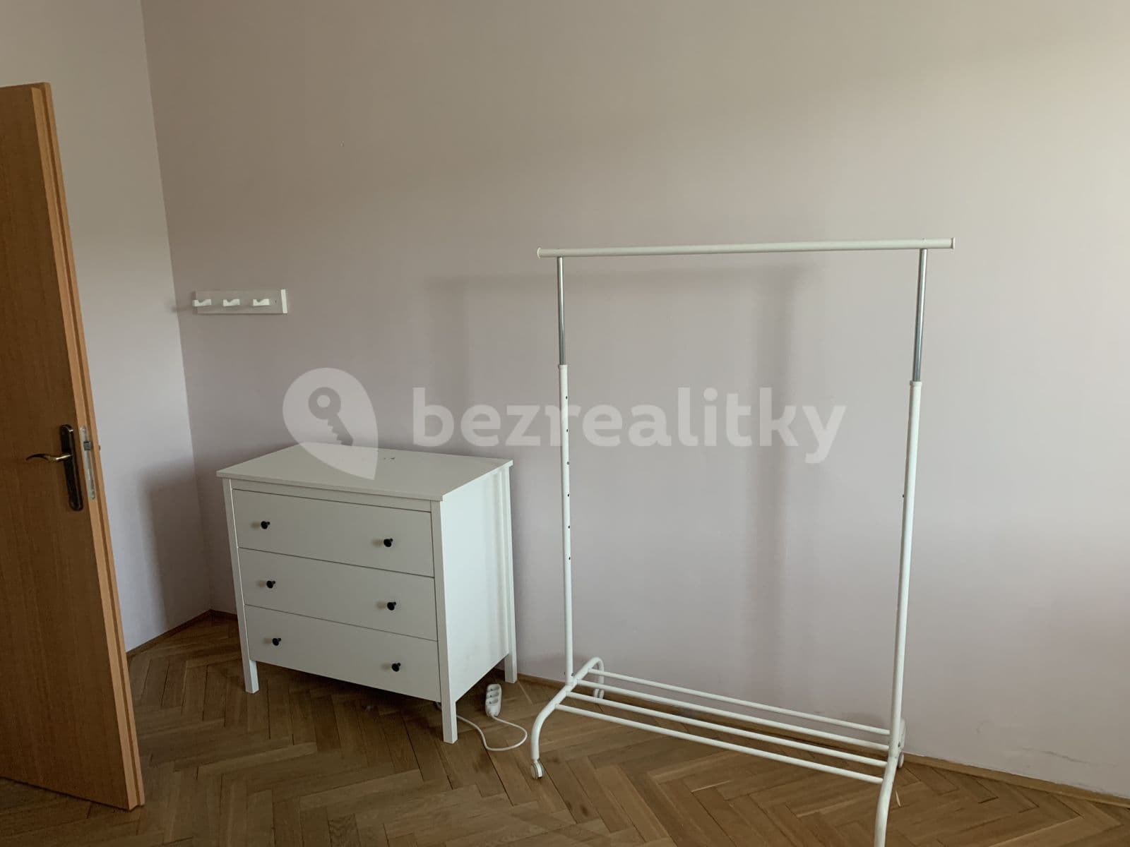 2 bedroom flat to rent, 57 m², U Kombinátu, Prague, Prague 2 bedroom flat to rent, 57 m², U Kombinátu, Prague, Prague