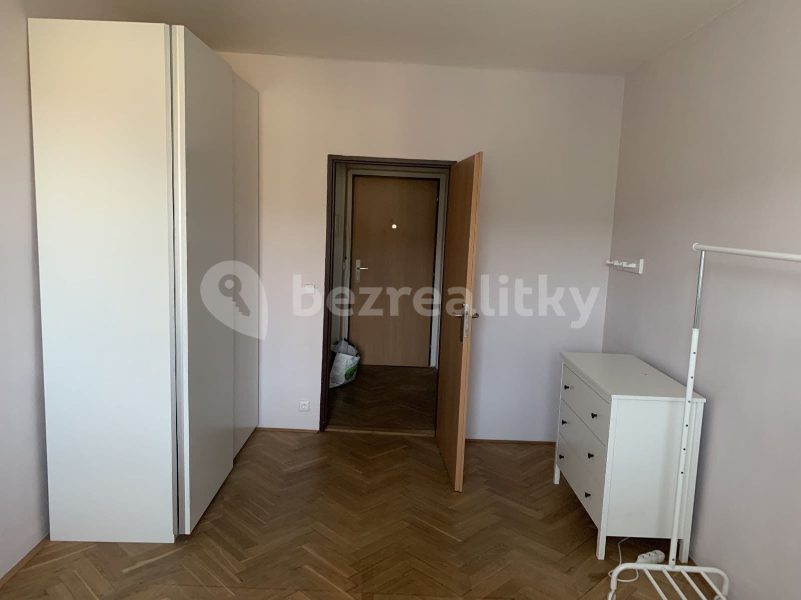 2 bedroom flat to rent, 57 m², U Kombinátu, Prague, Prague 2 bedroom flat to rent, 57 m², U Kombinátu, Prague, Prague