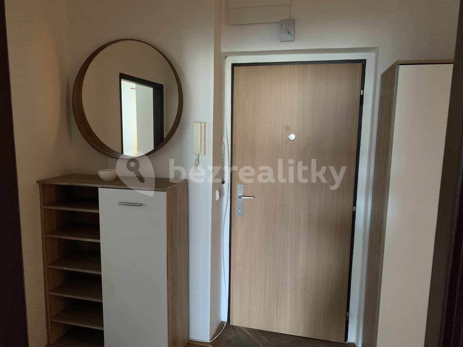 2 bedroom flat to rent, 57 m², U Kombinátu, Prague, Prague 2 bedroom flat to rent, 57 m², U Kombinátu, Prague, Prague