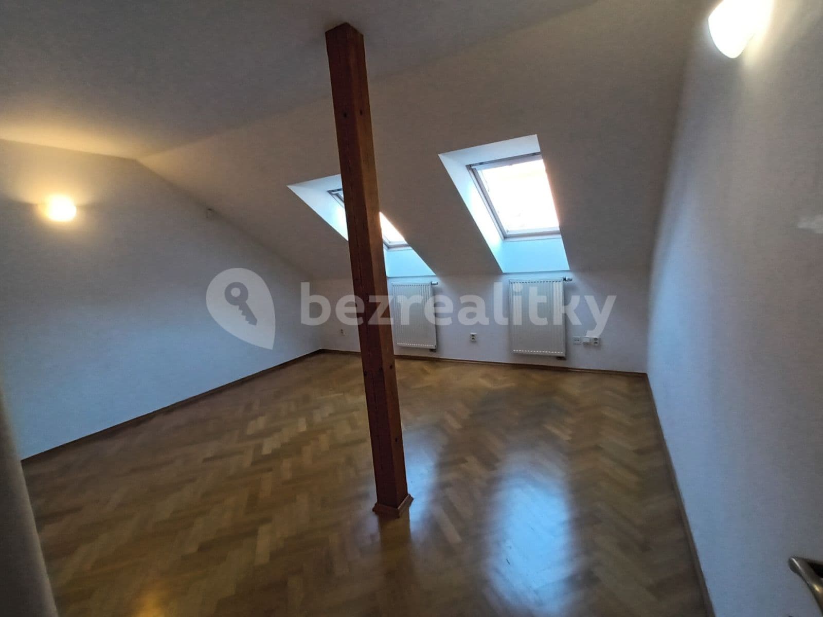 3 bedroom flat to rent, 110 m², Roháčova, Prague, Prague 3 bedroom flat to rent, 110 m², Roháčova, Prague, Prague