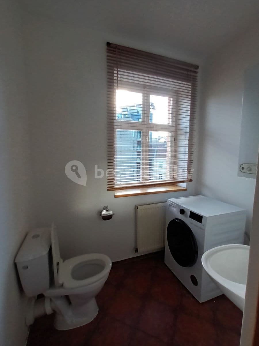 3 bedroom flat to rent, 110 m², Roháčova, Prague, Prague 3 bedroom flat to rent, 110 m², Roháčova, Prague, Prague