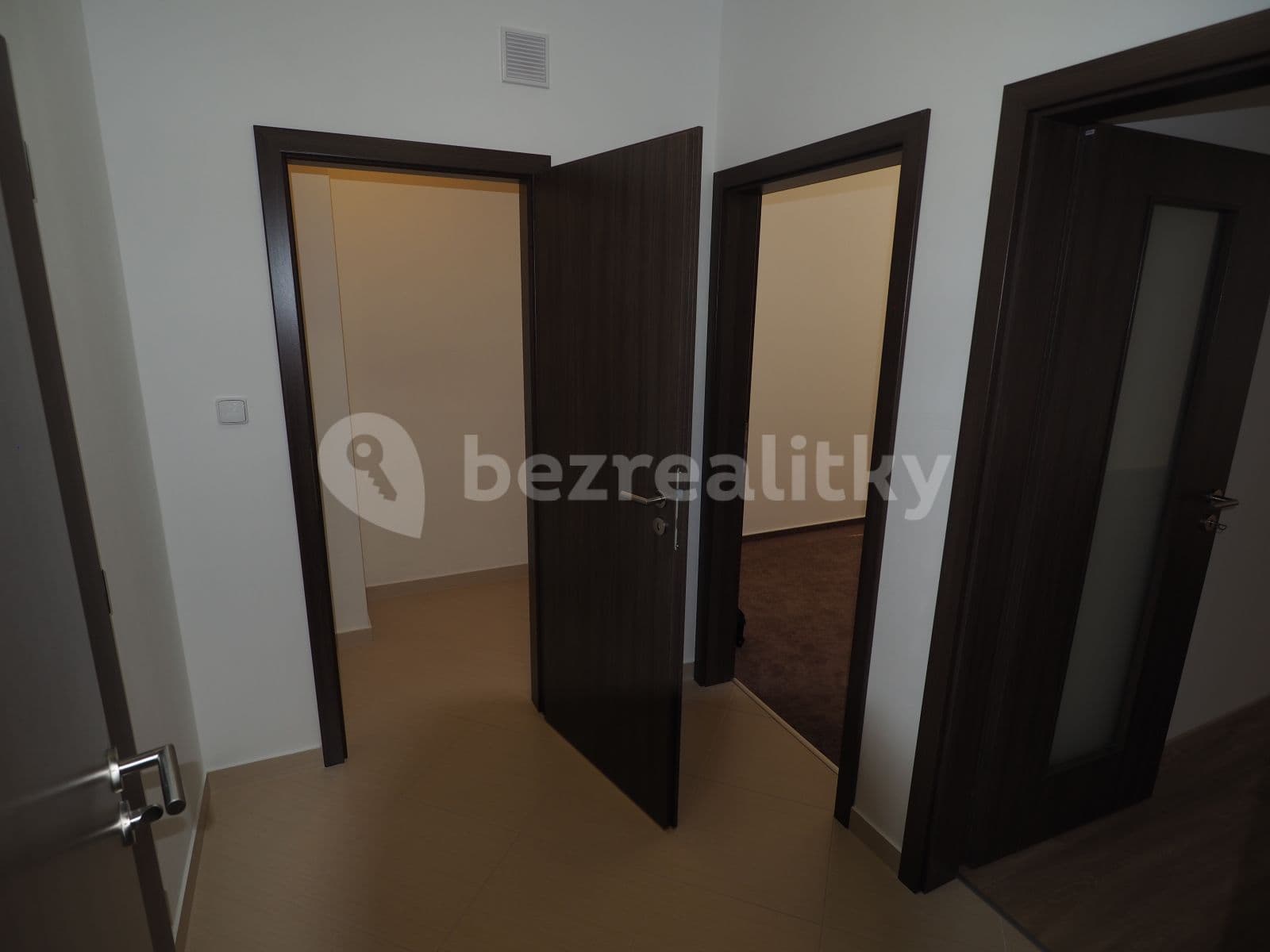 1 bedroom with open-plan kitchen flat to rent, 55 m², Nad Přehradou, Prague, Prague 1 bedroom with open-plan kitchen flat to rent, 55 m², Nad Přehradou, Prague, Prague