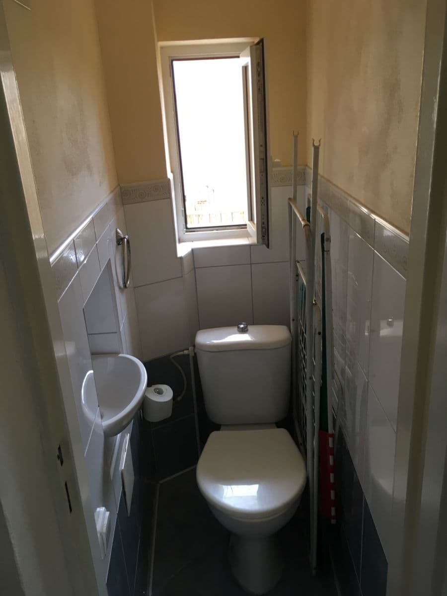 2 bedroom with open-plan kitchen flat to rent, 68 m², Královická, Prague, Prague 2 bedroom with open-plan kitchen flat to rent, 68 m², Královická, Prague, Prague