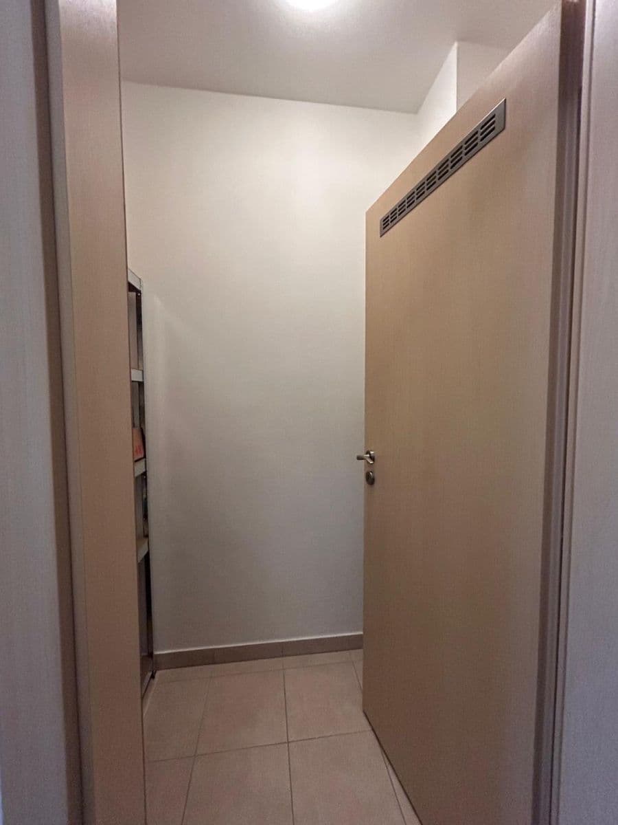 Studio flat to rent, 37 m², Hálův statek, Prague, Prague Studio flat to rent, 37 m², Hálův statek, Prague, Prague