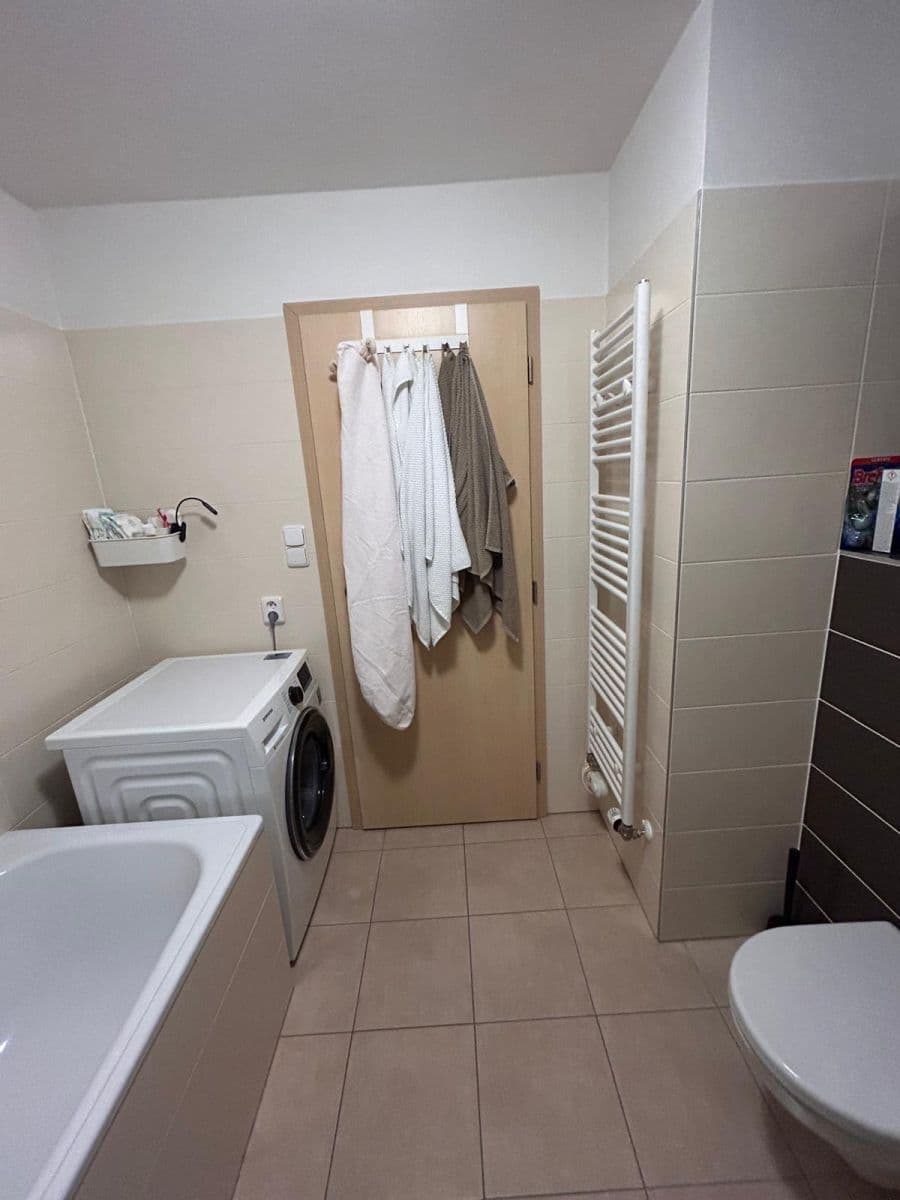 Studio flat to rent, 37 m², Hálův statek, Prague, Prague Studio flat to rent, 37 m², Hálův statek, Prague, Prague