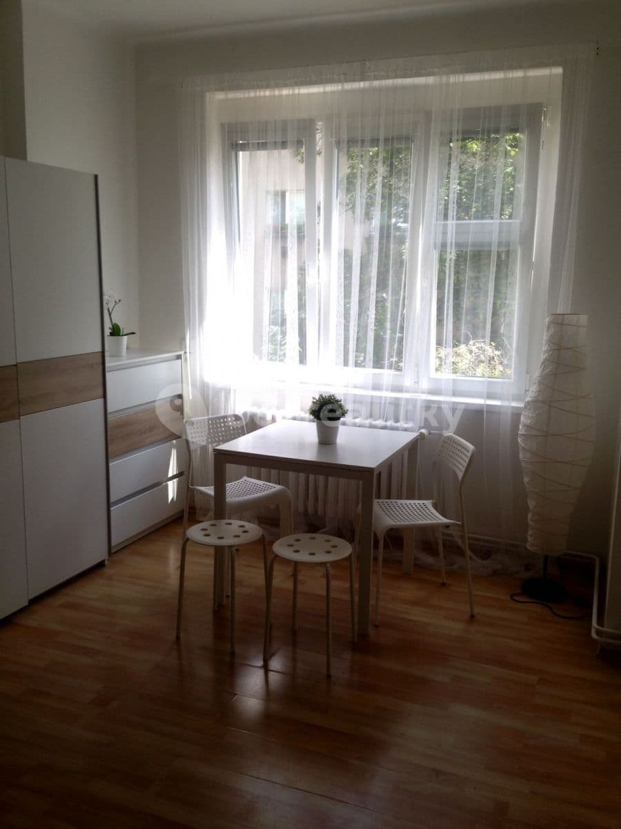 Studio flat to rent, 30 m², Biskupcova, Prague, Prague Studio flat to rent, 30 m², Biskupcova, Prague, Prague