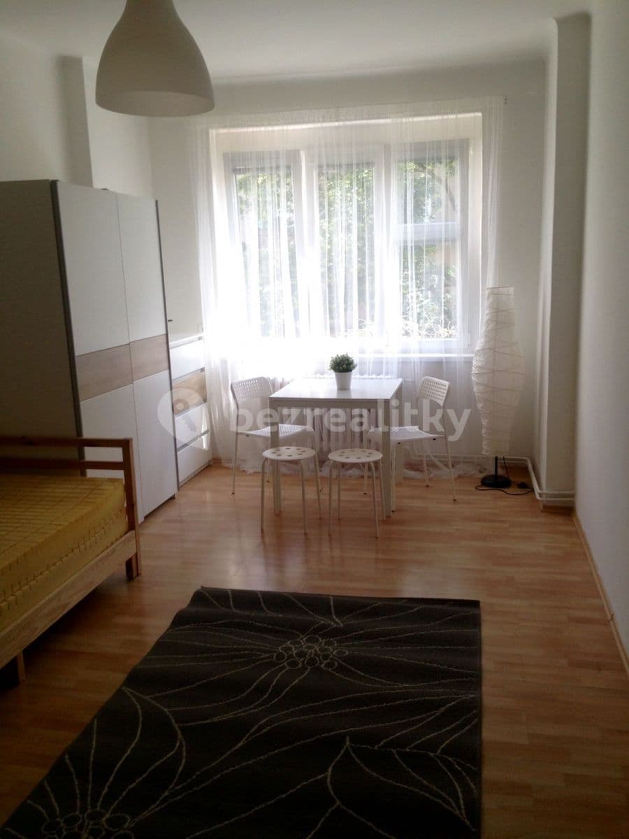 Studio flat to rent, 30 m², Biskupcova, Prague, Prague Studio flat to rent, 30 m², Biskupcova, Prague, Prague