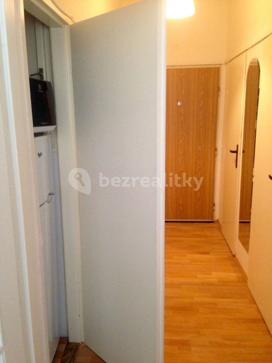Studio flat to rent, 30 m², Biskupcova, Prague, Prague Studio flat to rent, 30 m², Biskupcova, Prague, Prague