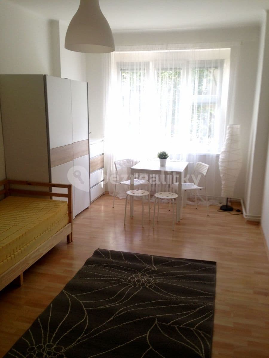 Studio flat to rent, 30 m², Biskupcova, Prague, Prague Studio flat to rent, 30 m², Biskupcova, Prague, Prague