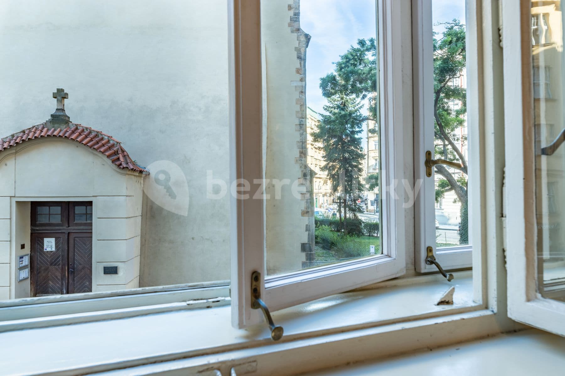 Studio flat to rent, 22 m², Elišky Krásnohorské, Prague, Prague Studio flat to rent, 22 m², Elišky Krásnohorské, Prague, Prague