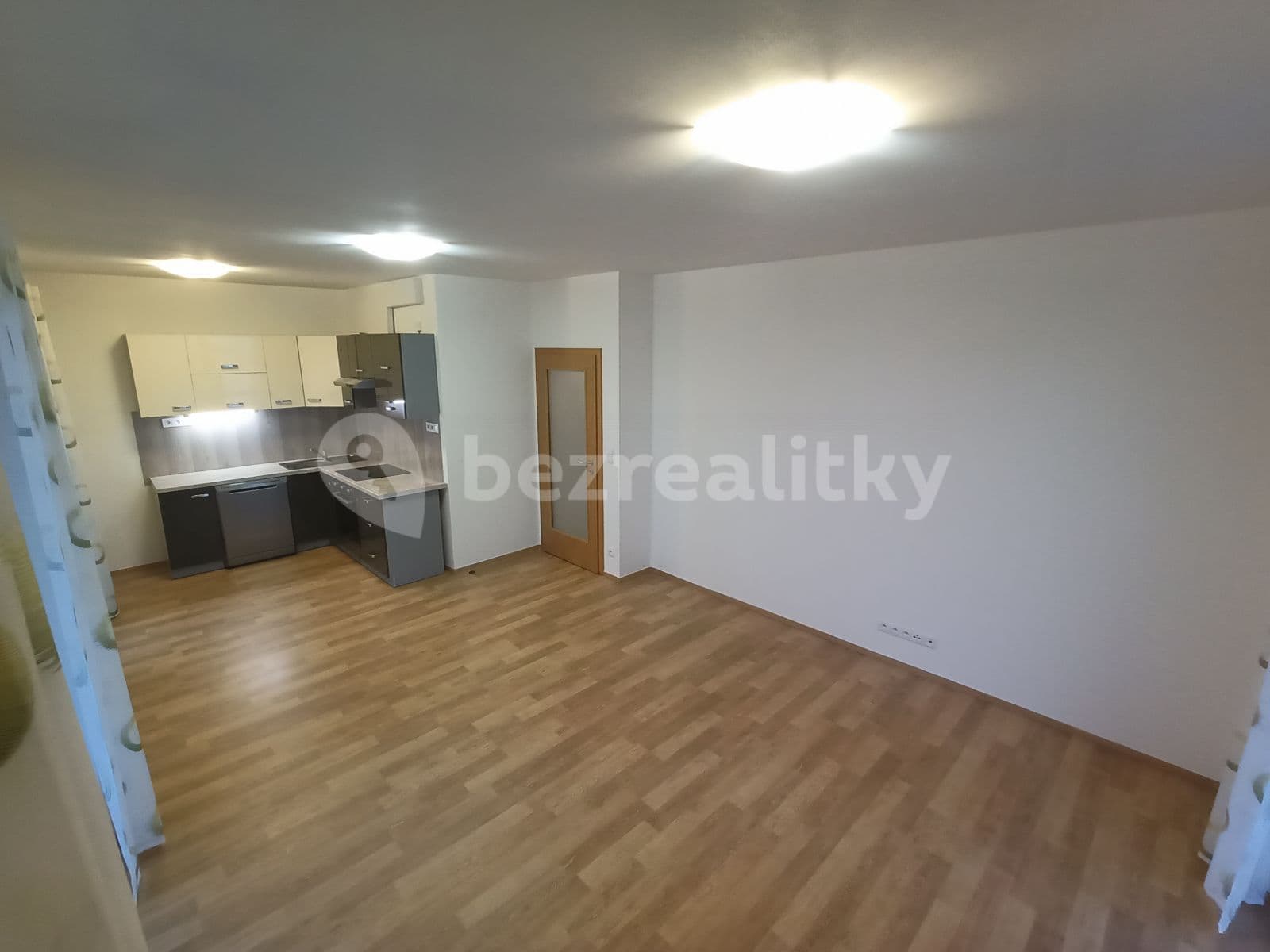 1 bedroom with open-plan kitchen flat to rent, 62 m², Hlučkova, Prague, Prague 1 bedroom with open-plan kitchen flat to rent, 62 m², Hlučkova, Prague, Prague
