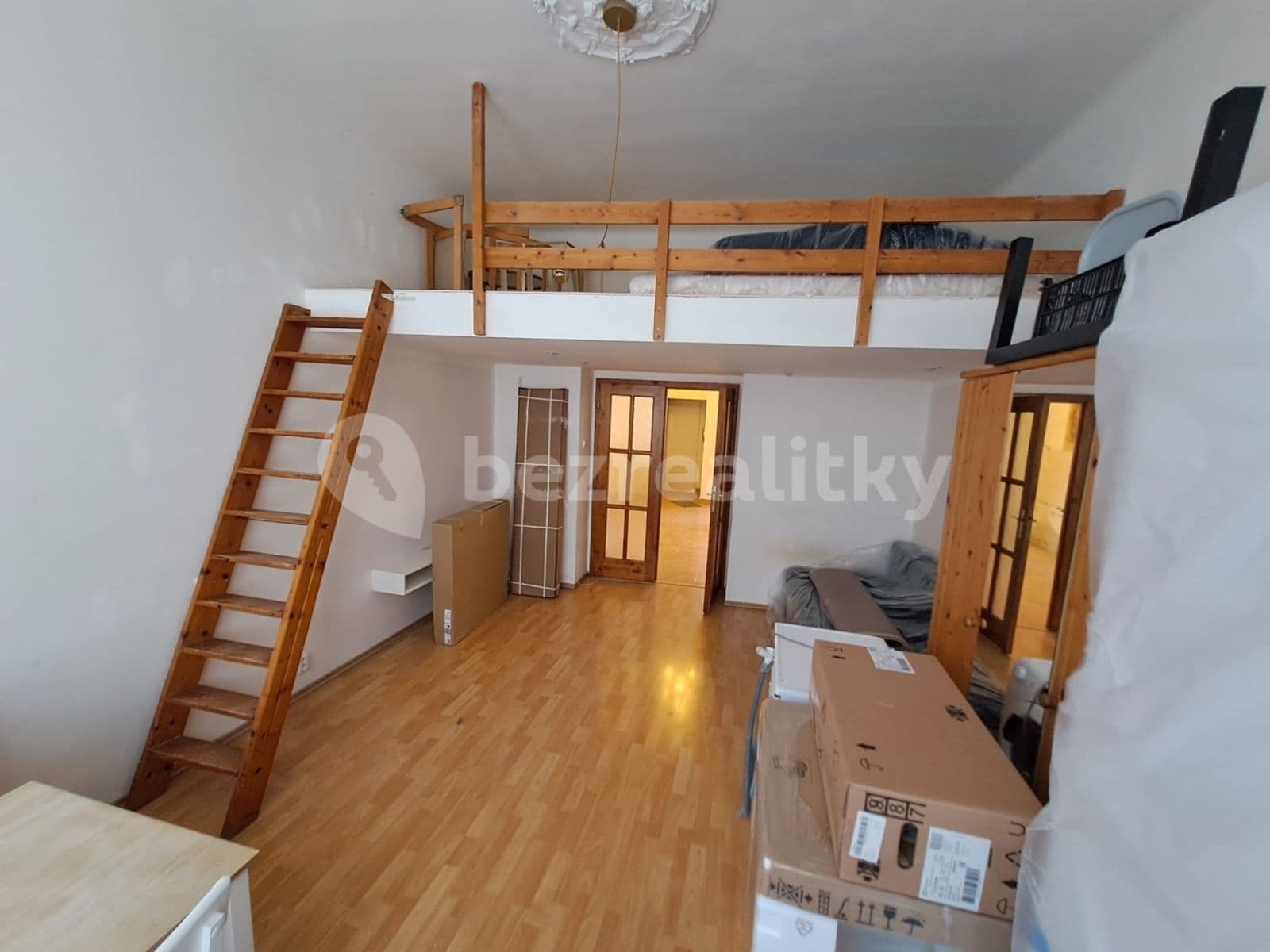 1 bedroom with open-plan kitchen flat to rent, 42 m², Heydukova, Prague, Prague 1 bedroom with open-plan kitchen flat to rent, 42 m², Heydukova, Prague, Prague