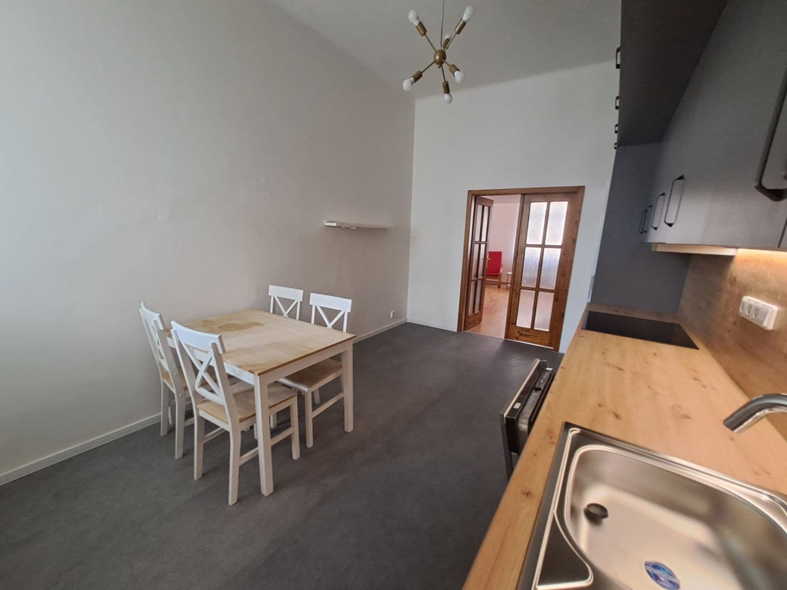 1 bedroom with open-plan kitchen flat to rent, 42 m², Heydukova, Prague, Prague 1 bedroom with open-plan kitchen flat to rent, 42 m², Heydukova, Prague, Prague