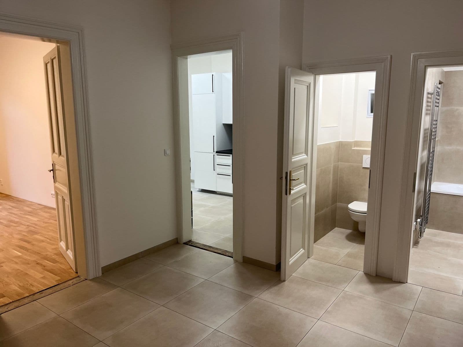 2 bedroom flat to rent, 72 m², Korunní, Prague, Prague 2 bedroom flat to rent, 72 m², Korunní, Prague, Prague