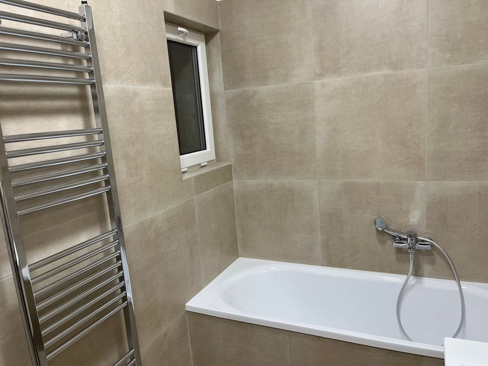 2 bedroom flat to rent, 72 m², Korunní, Prague, Prague 2 bedroom flat to rent, 72 m², Korunní, Prague, Prague