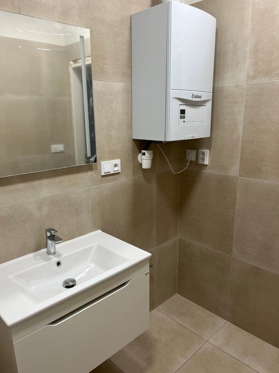 2 bedroom flat to rent, 72 m², Korunní, Prague, Prague 2 bedroom flat to rent, 72 m², Korunní, Prague, Prague