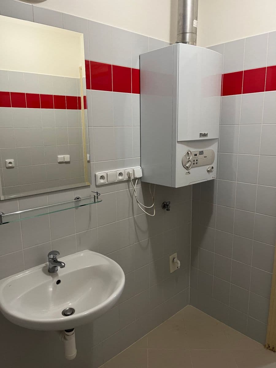 2 bedroom flat to rent, 77 m², Korunní, Prague, Prague 2 bedroom flat to rent, 77 m², Korunní, Prague, Prague