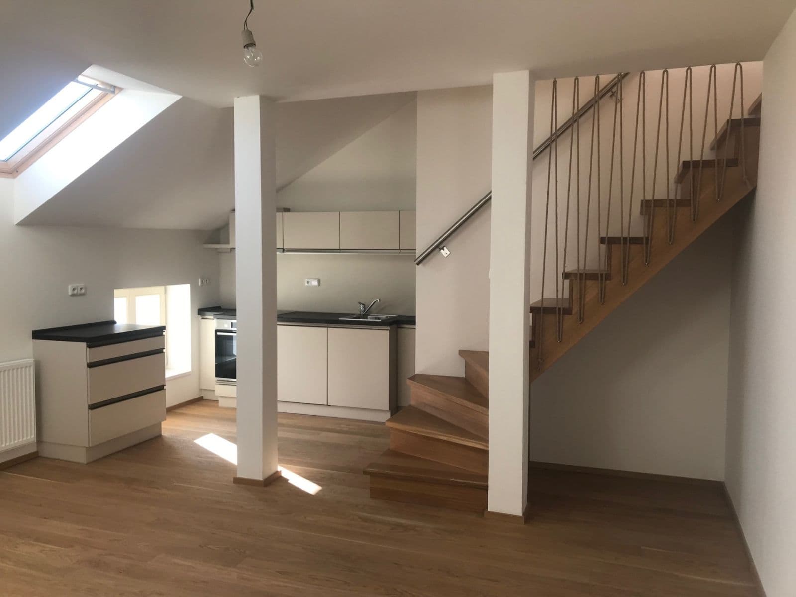 1 bedroom with open-plan kitchen flat to rent, 62 m², Korunní, Prague, Prague 1 bedroom with open-plan kitchen flat to rent, 62 m², Korunní, Prague, Prague