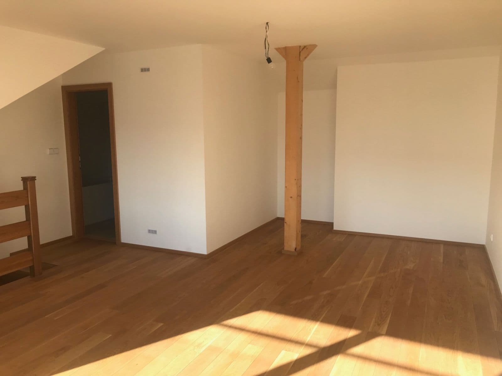 1 bedroom with open-plan kitchen flat to rent, 62 m², Korunní, Prague, Prague 1 bedroom with open-plan kitchen flat to rent, 62 m², Korunní, Prague, Prague