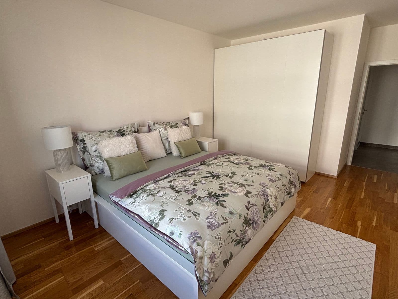 2 bedroom with open-plan kitchen flat for sale, 86 m², Nekvasilova, Prague, Prague 2 bedroom with open-plan kitchen flat for sale, 86 m², Nekvasilova, Prague, Prague