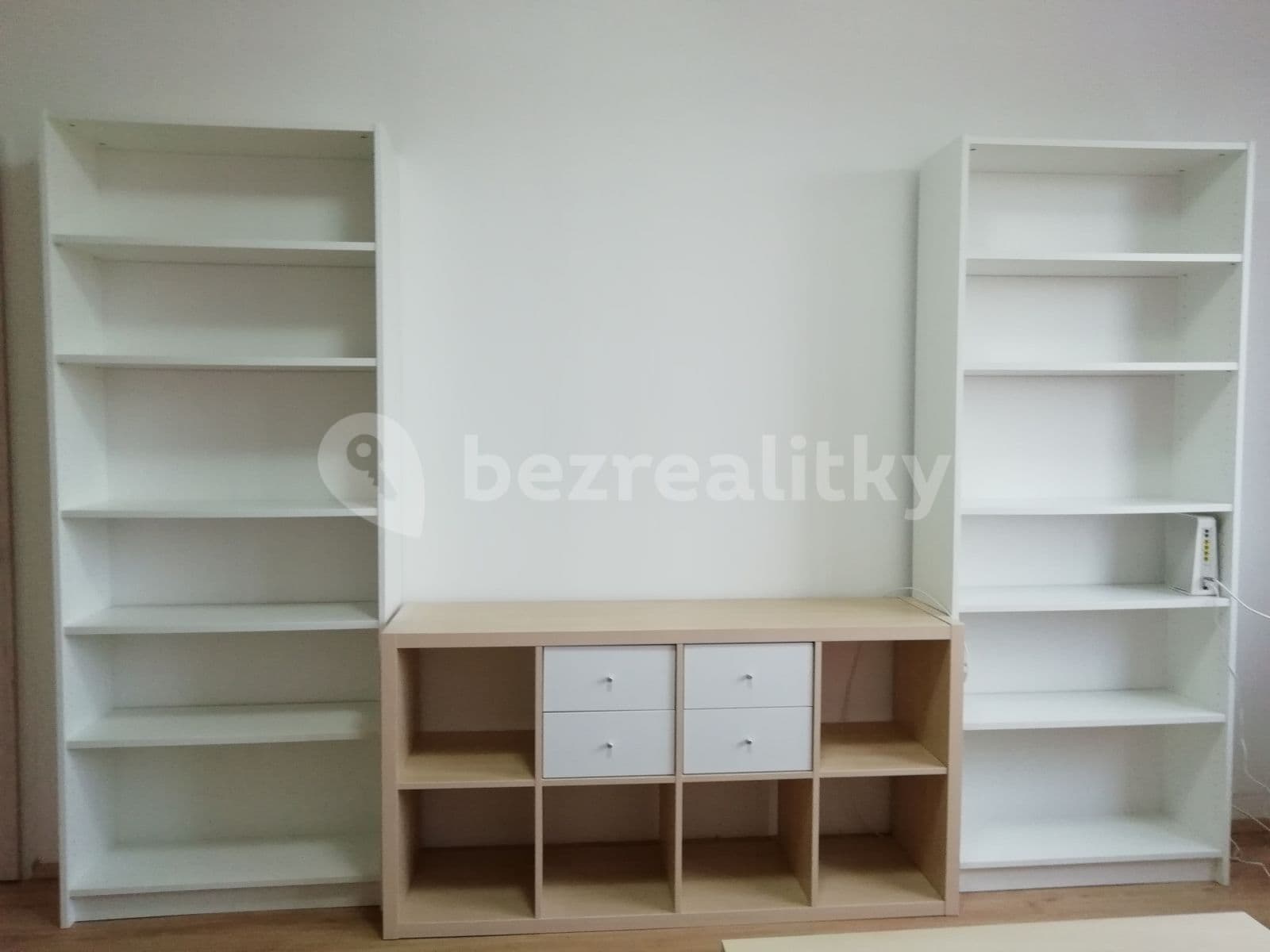 1 bedroom with open-plan kitchen flat to rent, 40 m², Šluknovská, Prague, Prague 1 bedroom with open-plan kitchen flat to rent, 40 m², Šluknovská, Prague, Prague