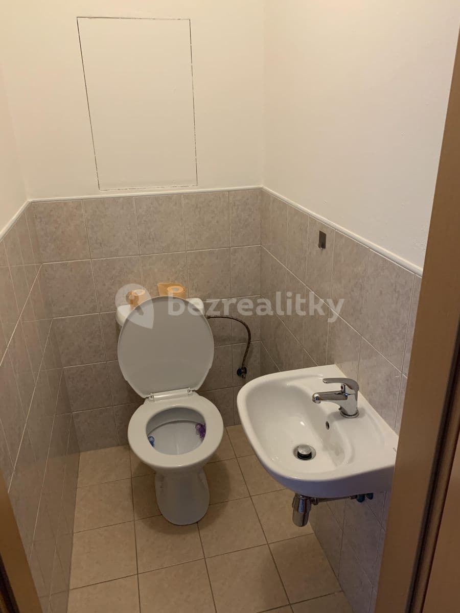 1 bedroom with open-plan kitchen flat to rent, 51 m², Na Horizontu, Králův Dvůr, Středočeský Region 1 bedroom with open-plan kitchen flat to rent, 51 m², Na Horizontu, Králův Dvůr, Středočeský Region
