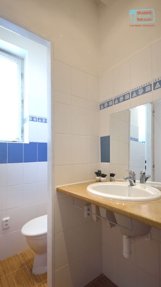 6 bedroom flat to rent, 130 m², Janáčkovo nábřeží, Prague, Prague 6 bedroom flat to rent, 130 m², Janáčkovo nábřeží, Prague, Prague